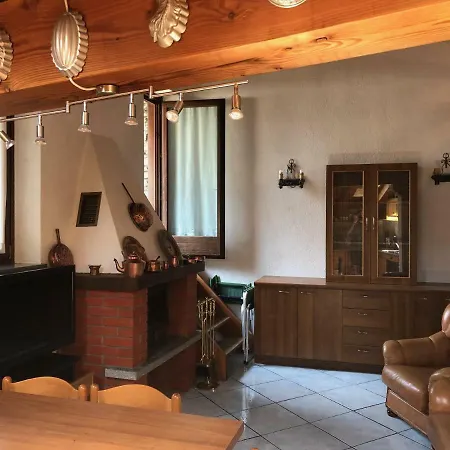 아파트 Luminosa Mansarda A Due Passi Da Courmayeur *